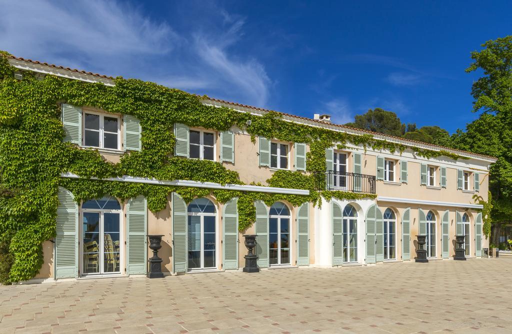 Вилла Domaine Du Mont Leuze Вильфранш-сюр-Мер Экстерьер фото